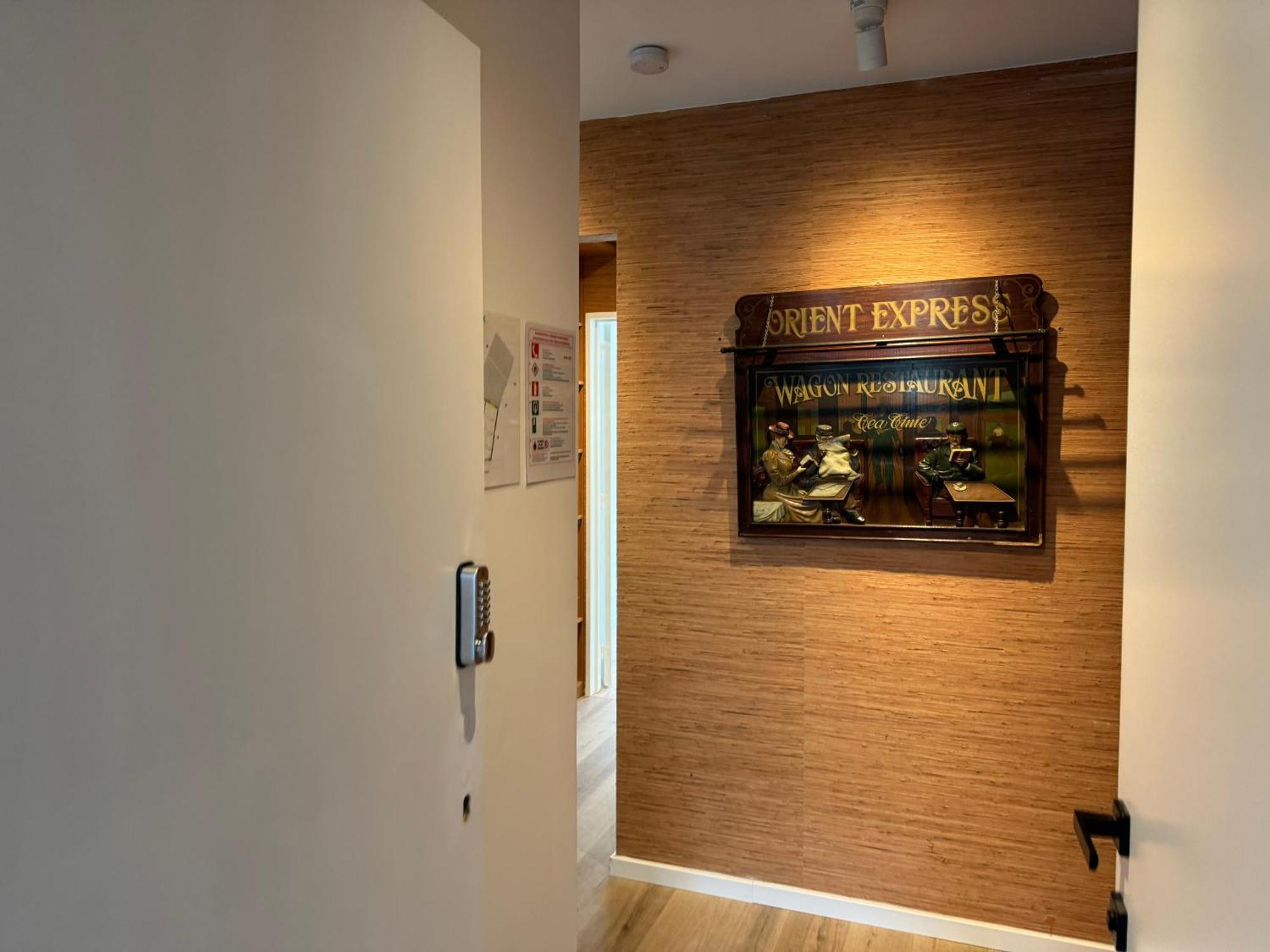 Loft With Big Terrace City Center Meir أنتويرب المظهر الخارجي الصورة